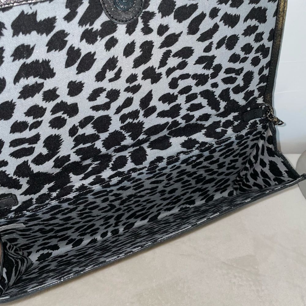 Betsey Johnson Crossbody Bag / Clutch Black Large - Picture 10 of 11